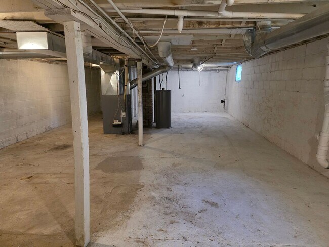 Building Photo - 2-Bedroom, 1-Bathroom Home with Basement – $1,295/Month