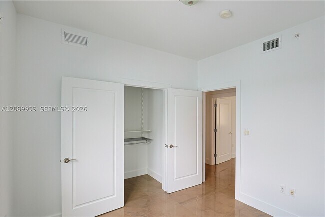 Building Photo - 7520 SW 59th St