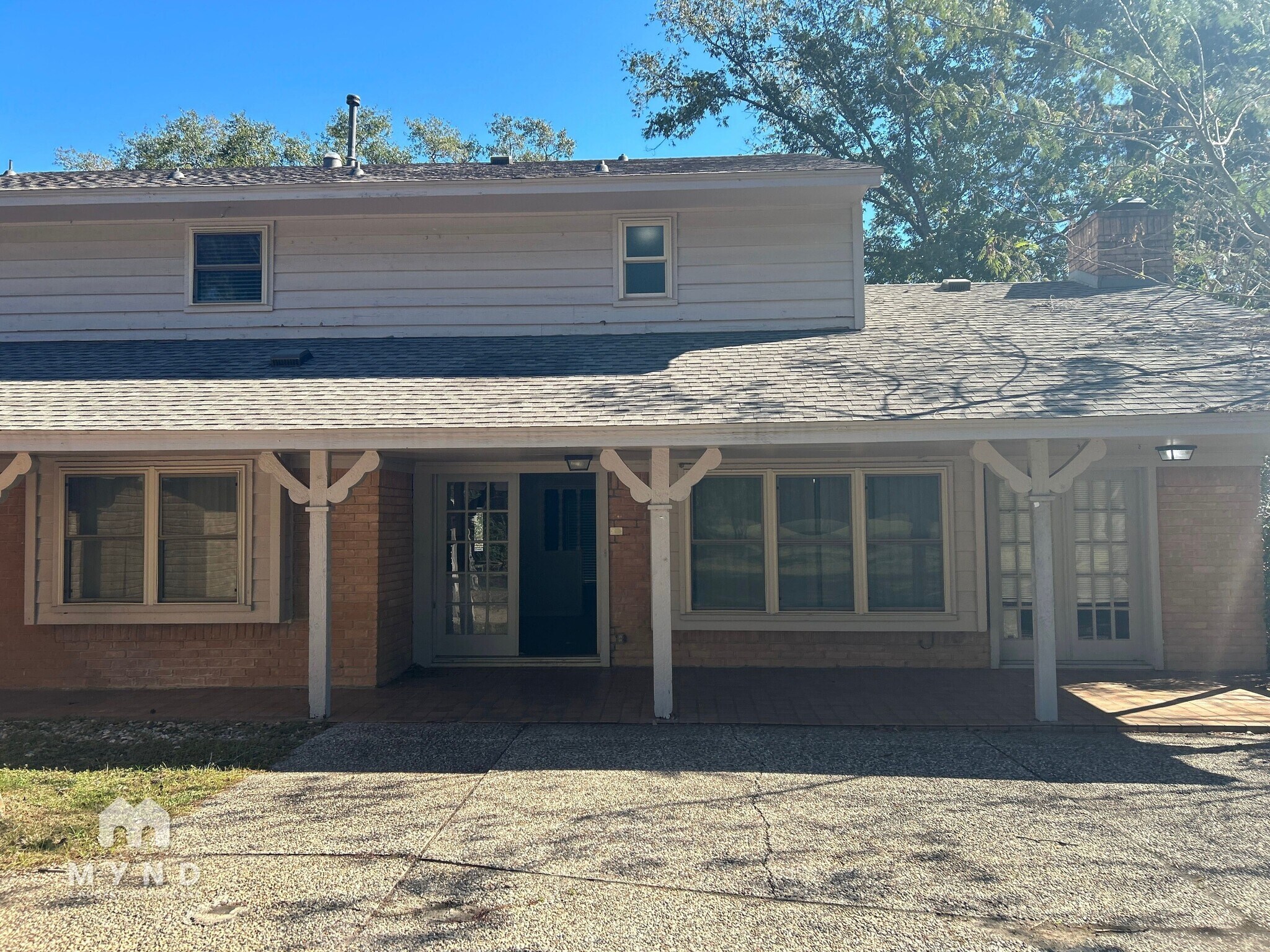 Building Photo - 450 Old Hickory Dr