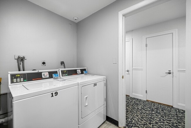 Building Photo - 34 Hamilton Rd