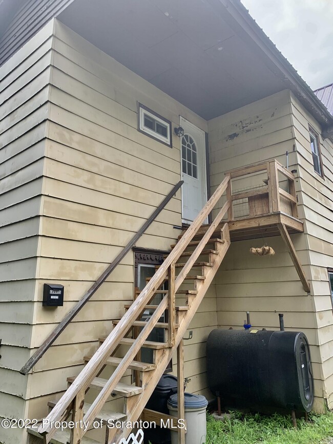 Building Photo - 5893 E High St