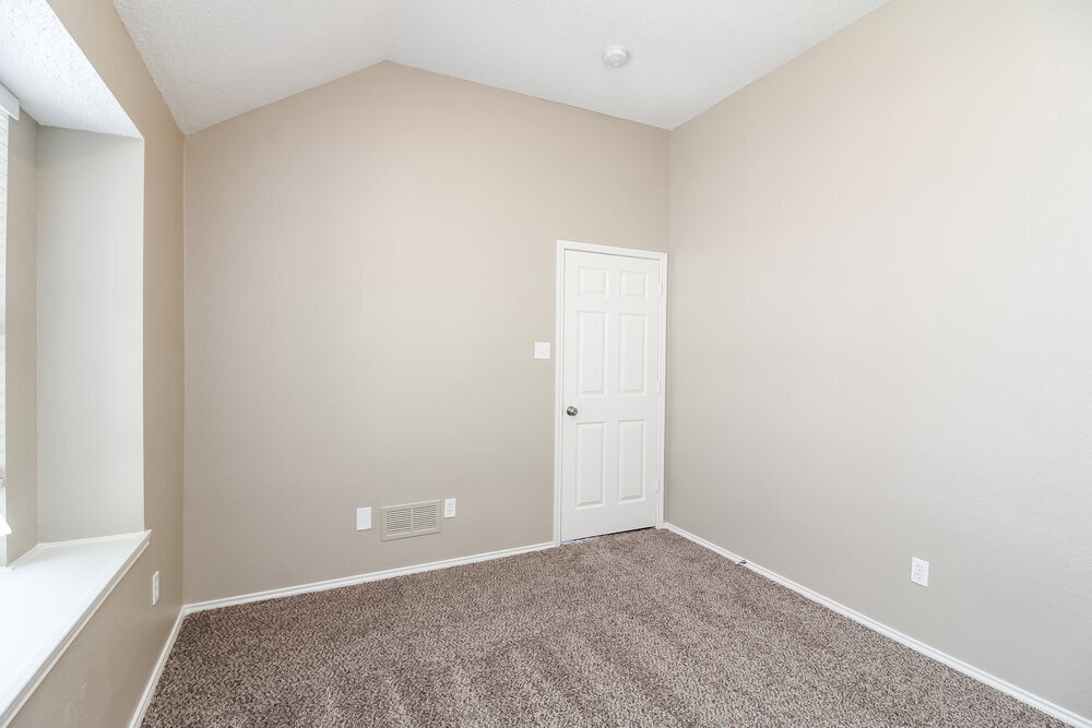 Building Photo - 1722 Marcella Ln