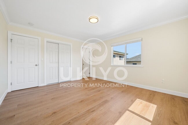 Building Photo - 3007 Nicol Ave