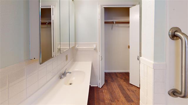 Building Photo - 7941 CR 574