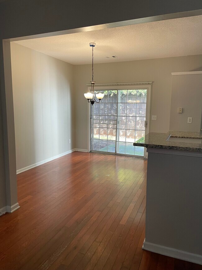 Dining area - 1815 Kilmington Ct