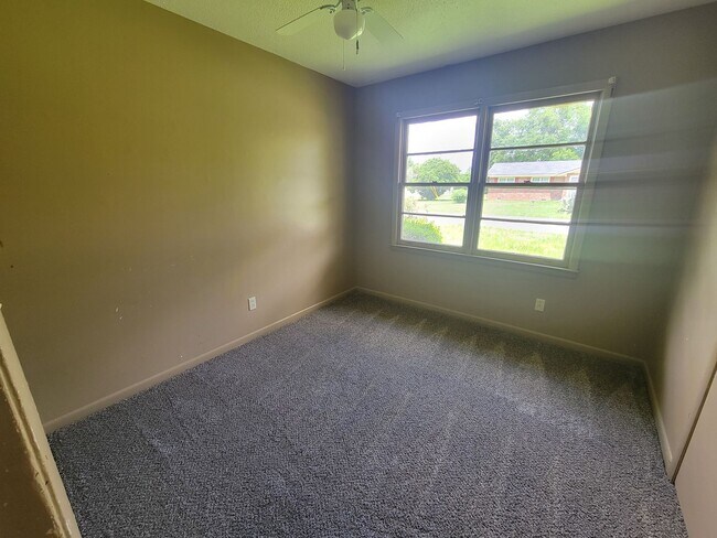 Building Photo - 1500 Arlington Ave