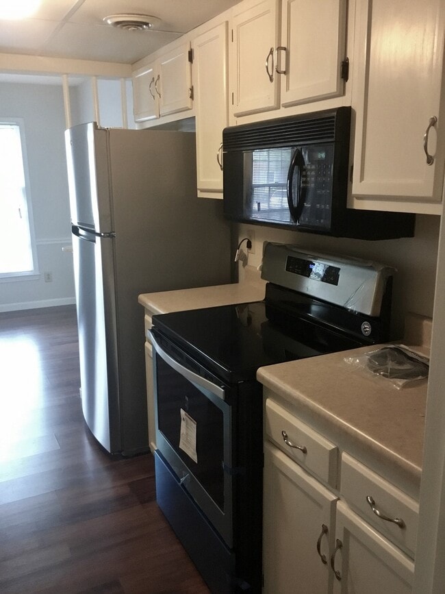 Building Photo - 815 Seabury Ct