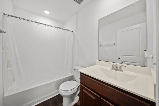 Building Photo - 116 Chestnut Gate Dr