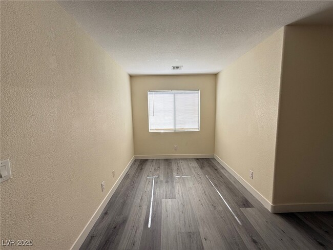 Building Photo - 8374 S Pioneer Way