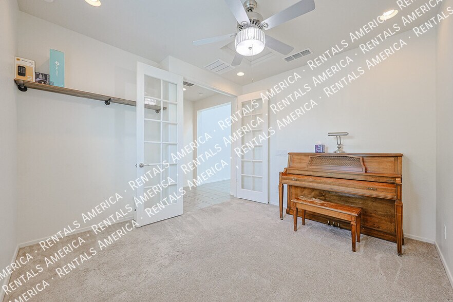 Building Photo - 25951 W Tonto Ln