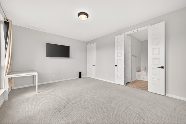Building Photo - 7438 Denali Dr