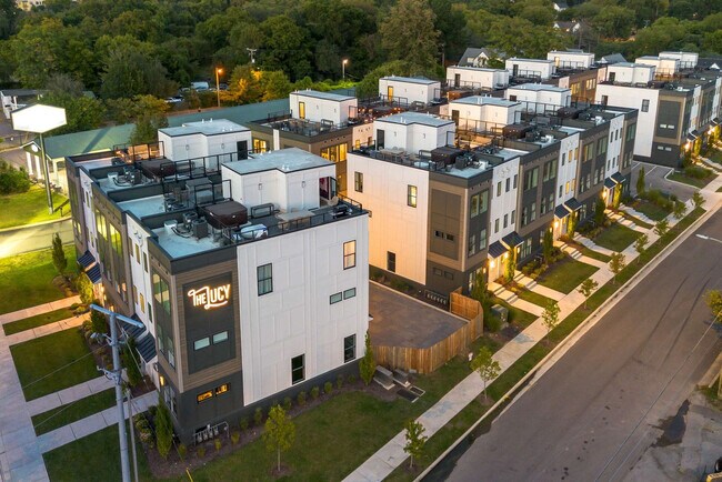 Building Photo - 113 Lucile St