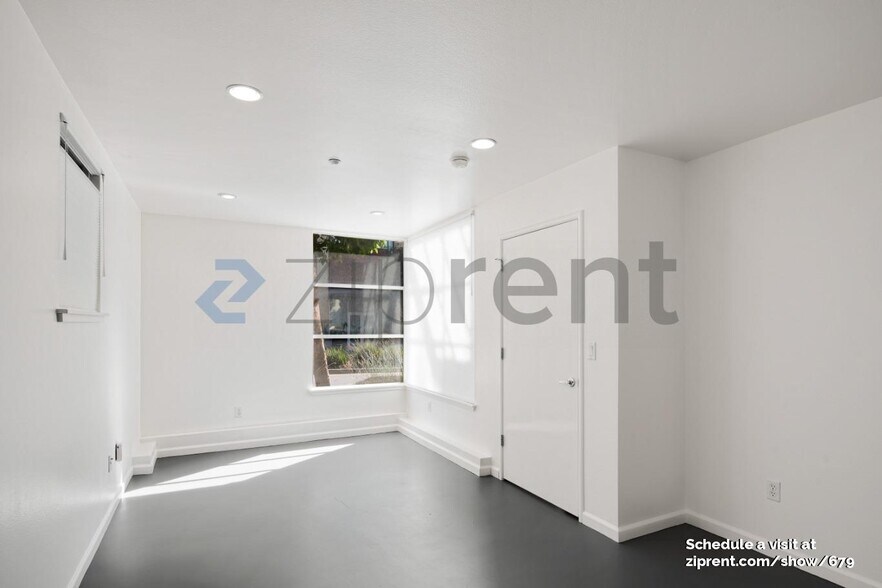 Building Photo - 1332 Powell St