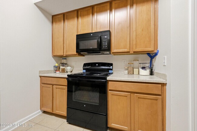 Building Photo - 13792 Herons Landing Way
