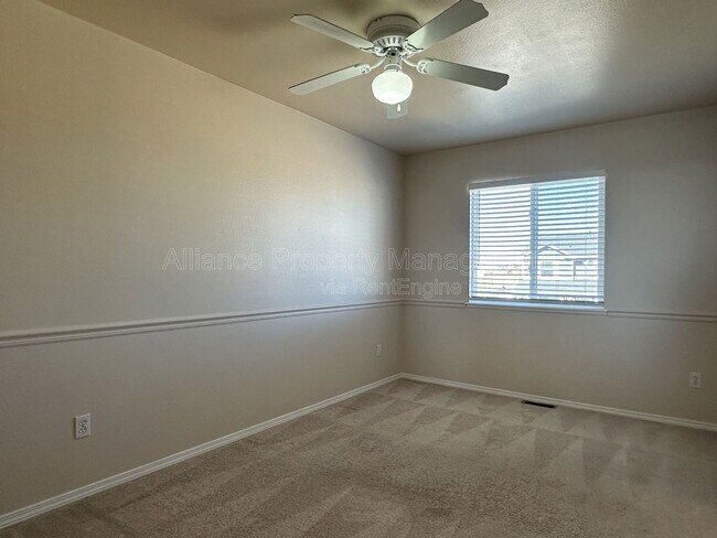 Building Photo - 8131 Oliver Rd