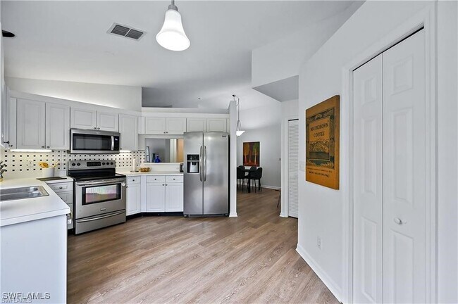 Building Photo - 3740 Fieldstone Blvd