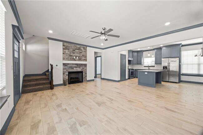 Building Photo - 240 Vicks Cir