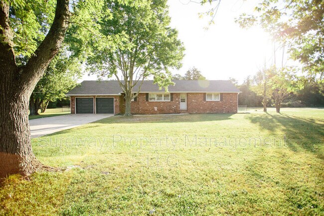 Primary Photo - 522 Jersey Ave