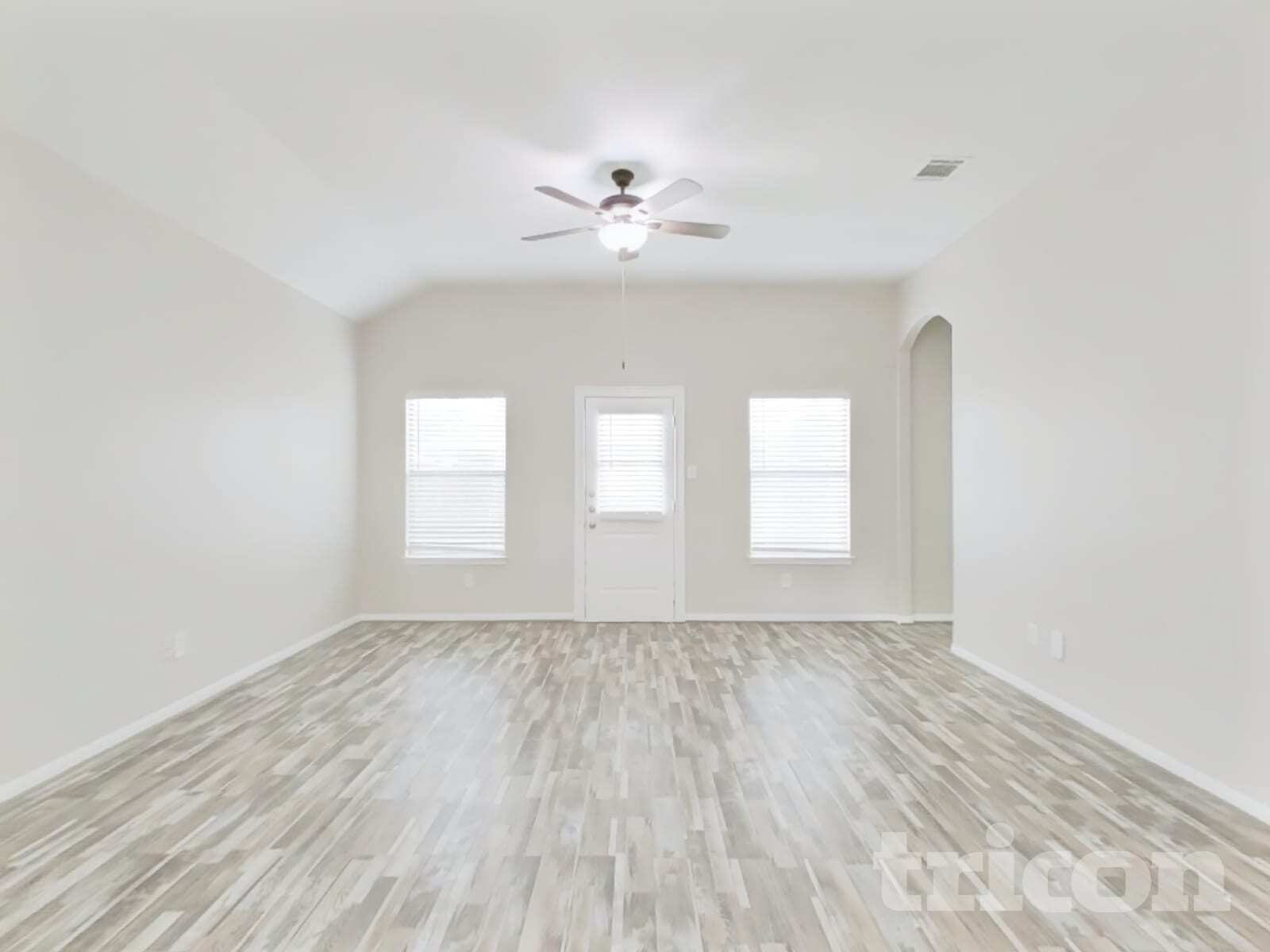 Building Photo - 21451 Sullivan Forest Dr