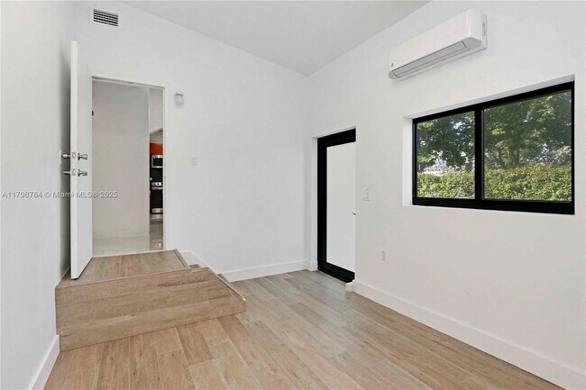 Building Photo - 6180 SW 16th Terrace