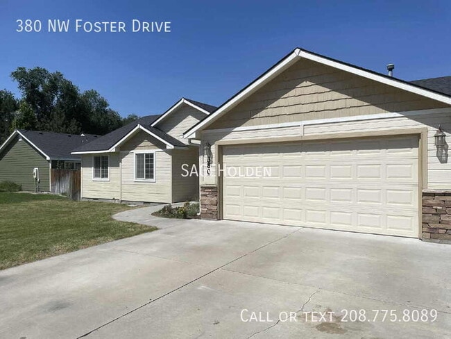 Building Photo - 380 NW Foster Dr