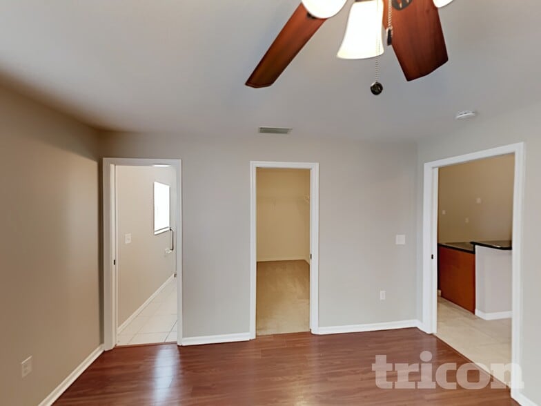 Building Photo - 1403 14th St W