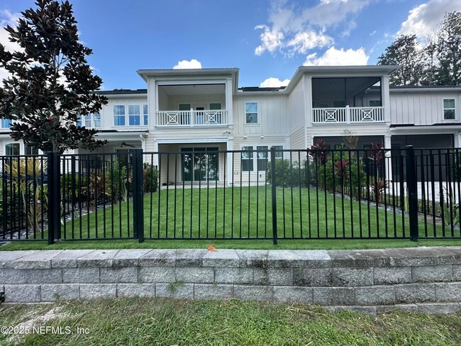 Building Photo - 27 Oak Pk Dr