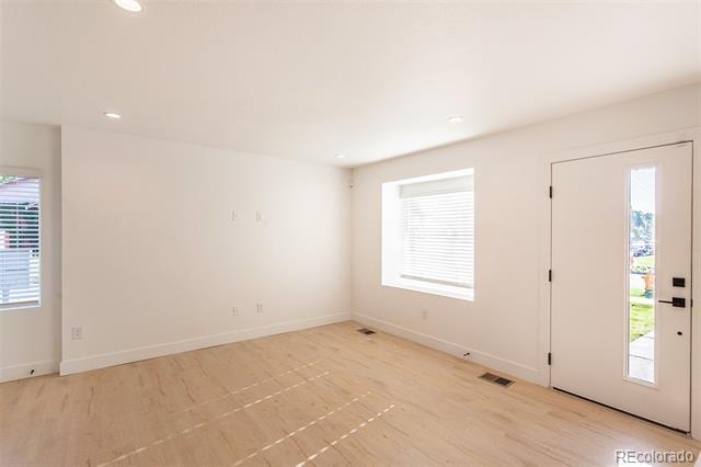 Building Photo - 8120 E 16th Ave