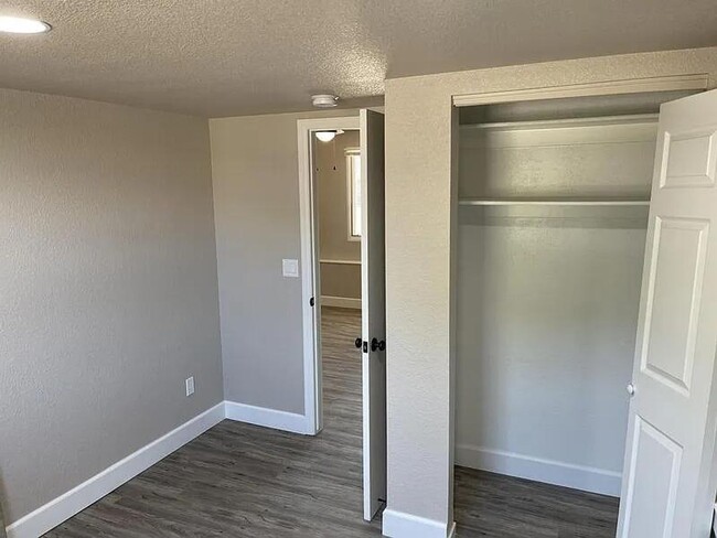 Building Photo - Beautiful 4BD/2BA Home in Prime Loveland L...