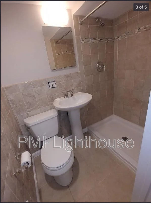 Building Photo - 60 Jefferson Rd