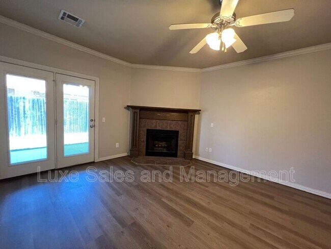 Building Photo - 509 SW 124th Pl