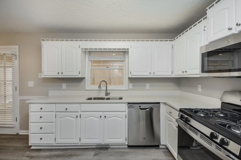 Building Photo - 9245 Tara Dr SW