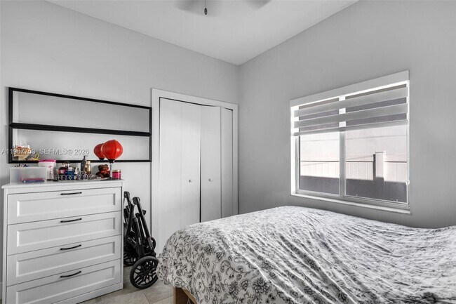 Building Photo - 1515 SW 65th Pl