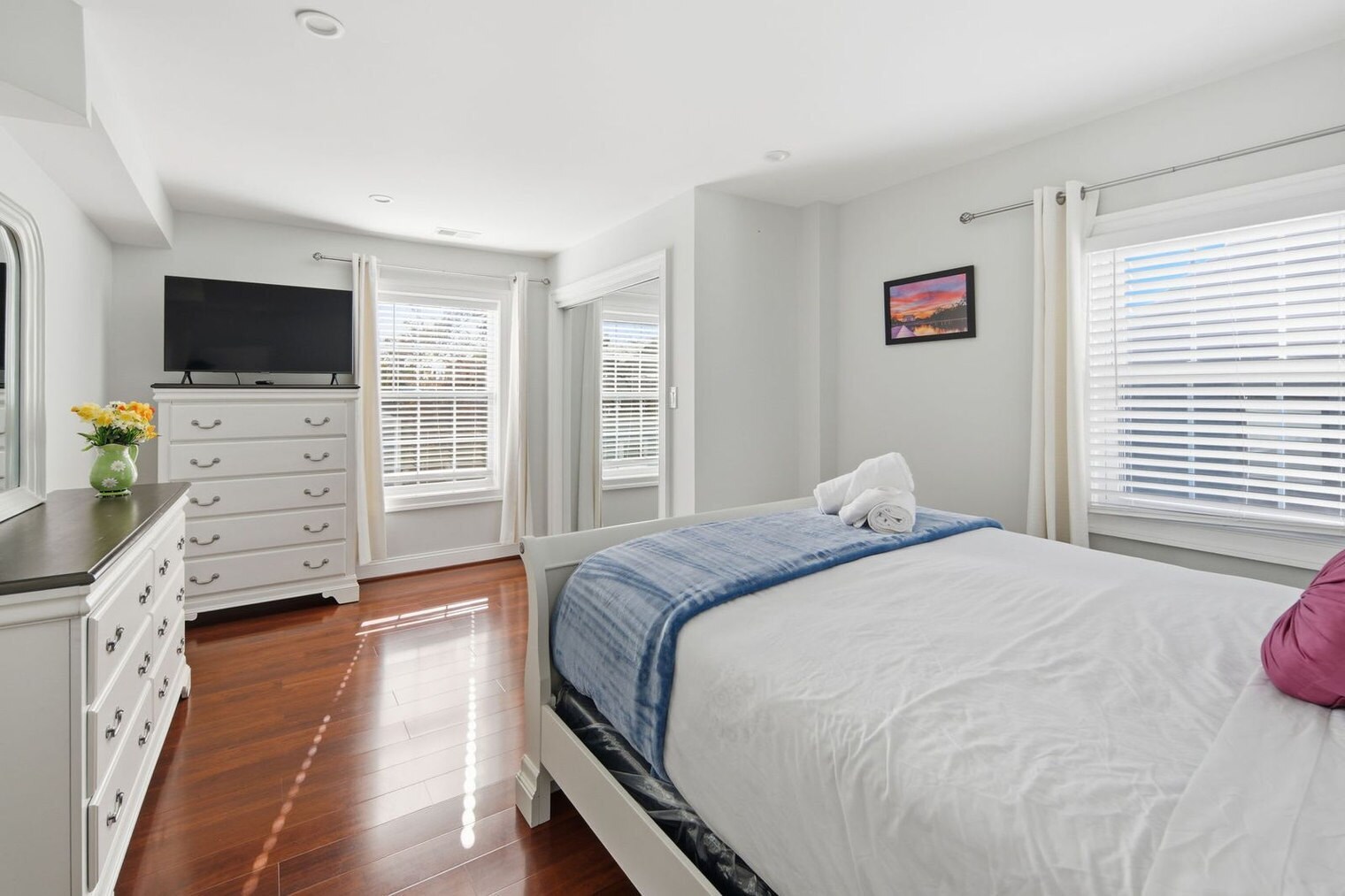 Building Photo - 1304 Van Buren St NW