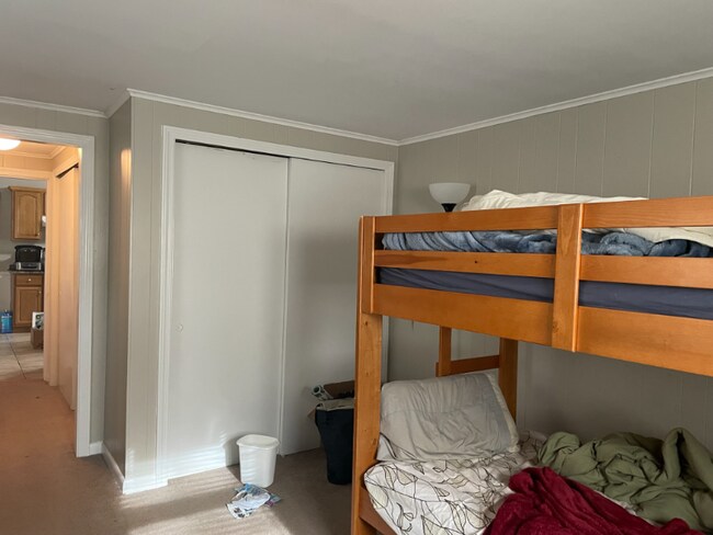 Building Photo - 46 Peirce St