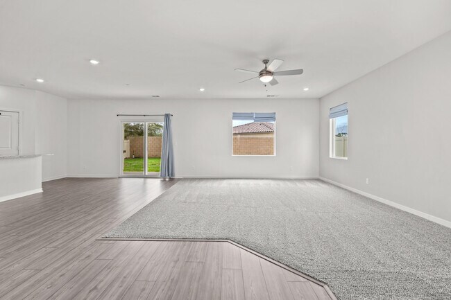 Building Photo - 80425 Enclave Ct