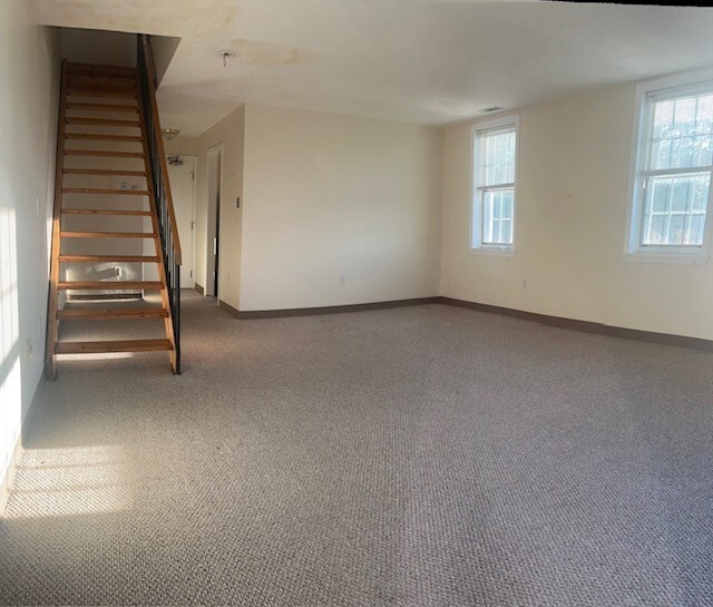 Building Photo - 19 Water St