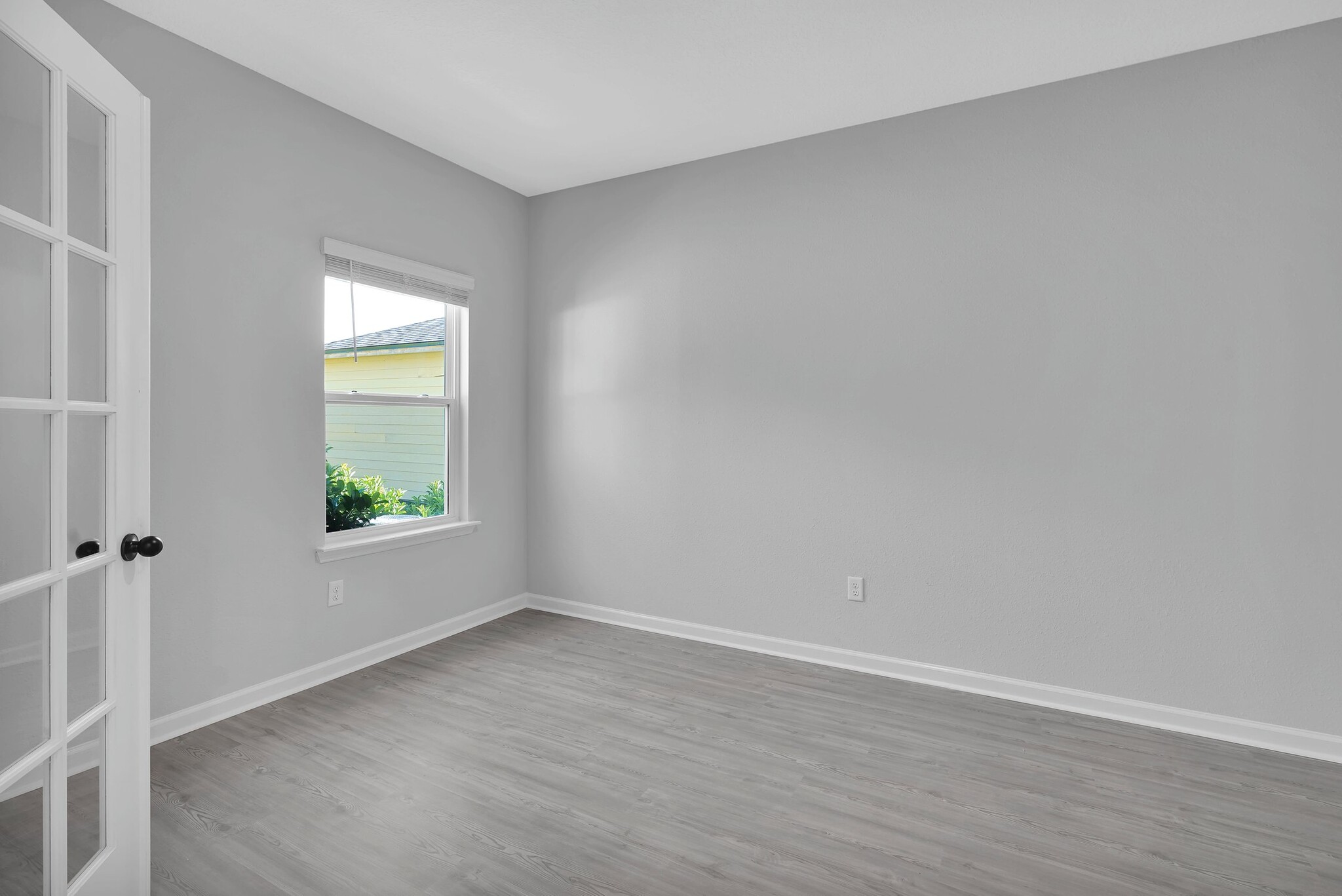 Building Photo - 162 Dahlia Falls Dr