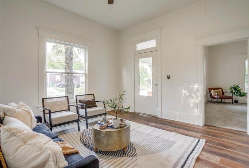 Building Photo - 715 SW 10th St