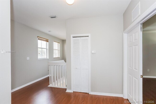 Building Photo - 13866 SW 274th Terrace