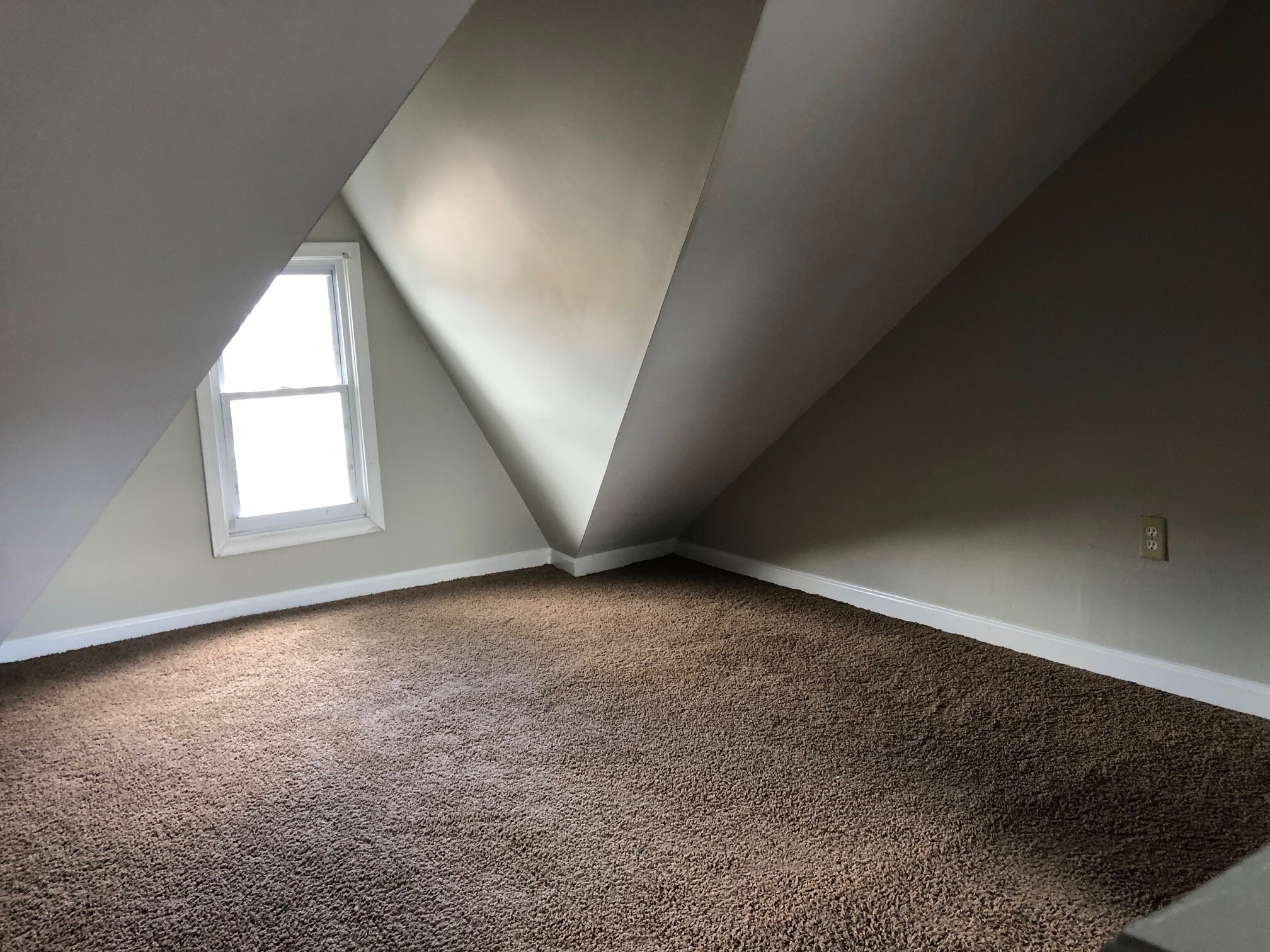 Building Photo - 520 S 14th St