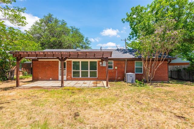 Building Photo - 6205 Dodson Terrace