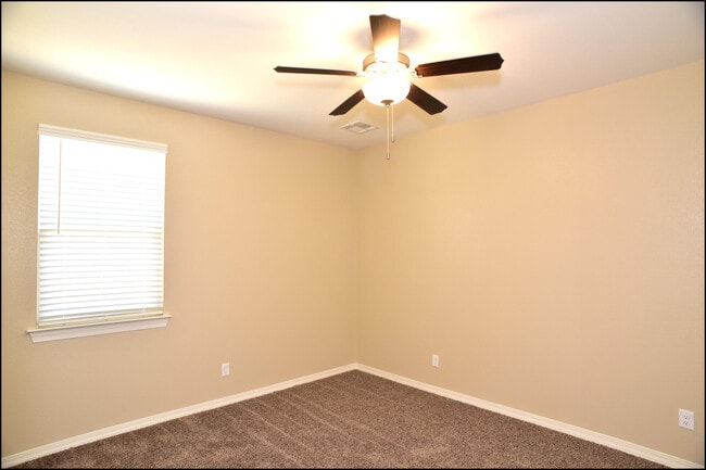 Building Photo - 5440 Limestone Dr