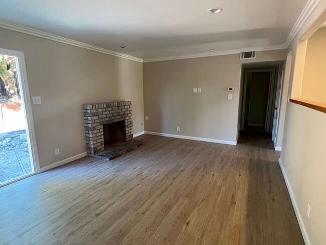 Building Photo - 2082 Treewood Ln