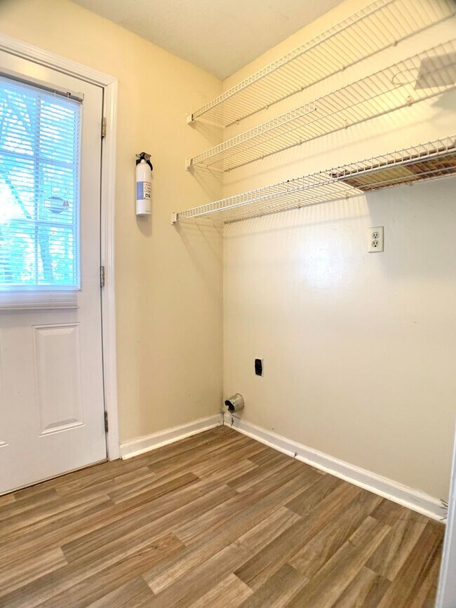 Building Photo - 763 Princeton Cir