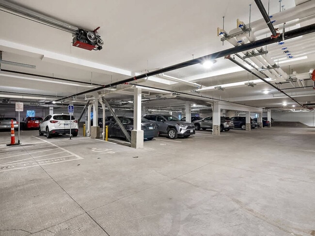 Building Photo - 402 NE 2nd St