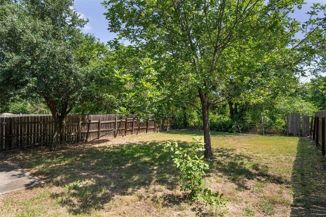 Building Photo - 16225 Hamilton Point Cir