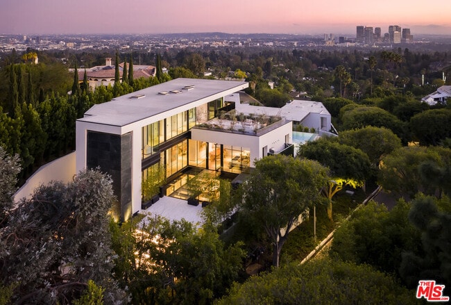 Building Photo - 1210 Laurel Way