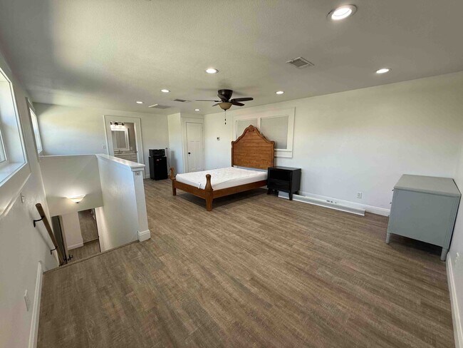 Building Photo - 2600 Townsend Dr