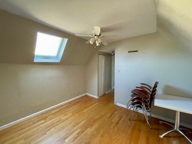 Building Photo - 1322 W Melrose St